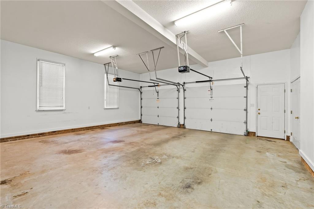 6973 Chapsworth Drive Property Photo 40