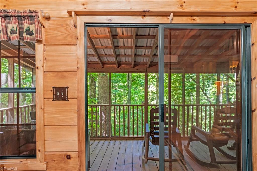 157 Wolf Trail Property Photo 10