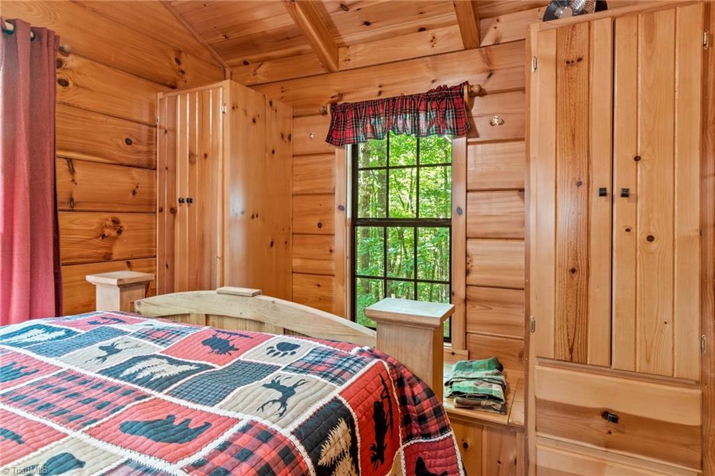 157 Wolf Trail Property Photo 12