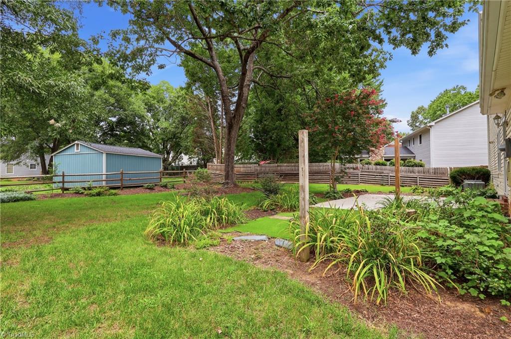905 Northshore Court Property Photo 30