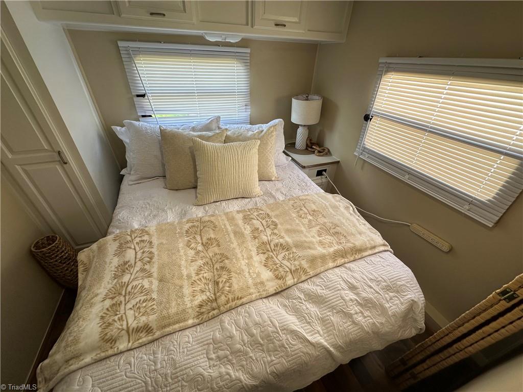 108 Robin Lane Property Photo 11
