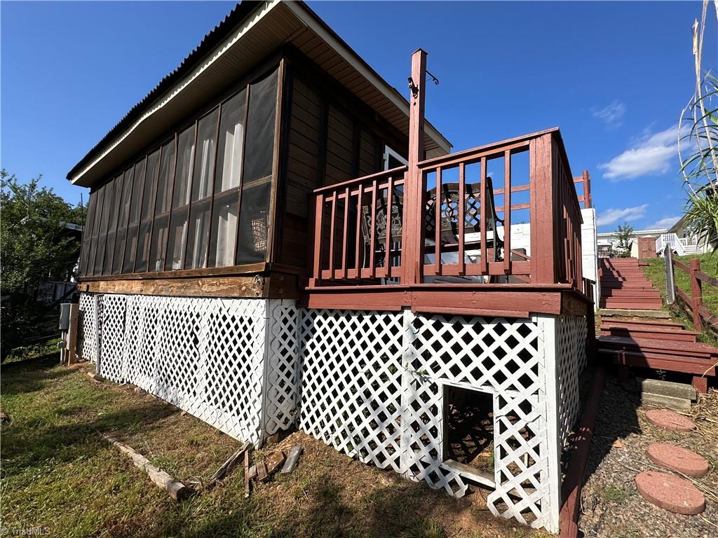 108 Robin Lane Property Photo 23