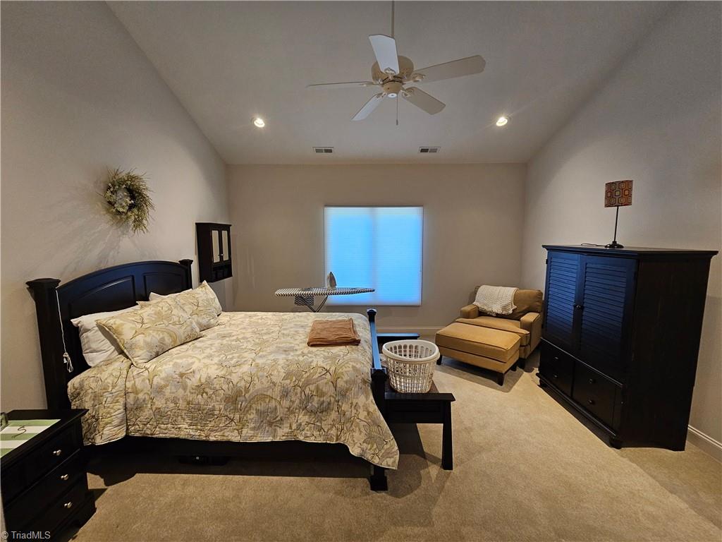 347 Hollybrook Drive Property Photo 3