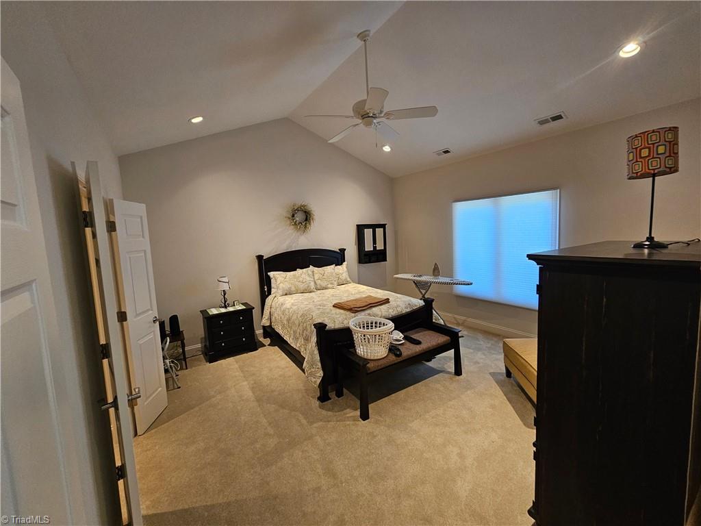 347 Hollybrook Drive Property Photo 4