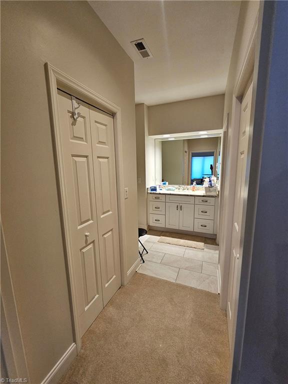 347 Hollybrook Drive Property Photo 6