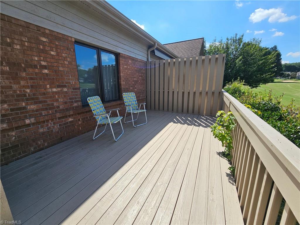 347 Hollybrook Drive Property Photo 13