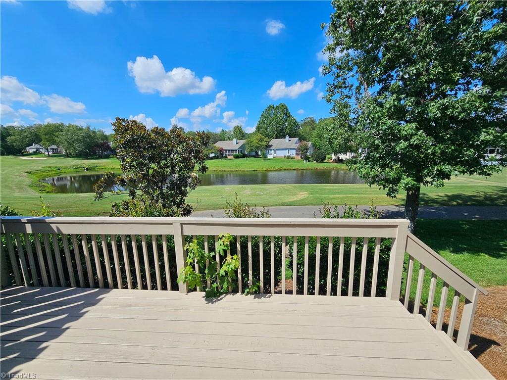 347 Hollybrook Drive Property Photo 14