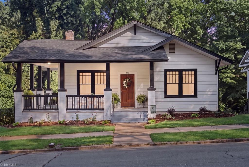 319 Lockland Avenue Property Photo 1