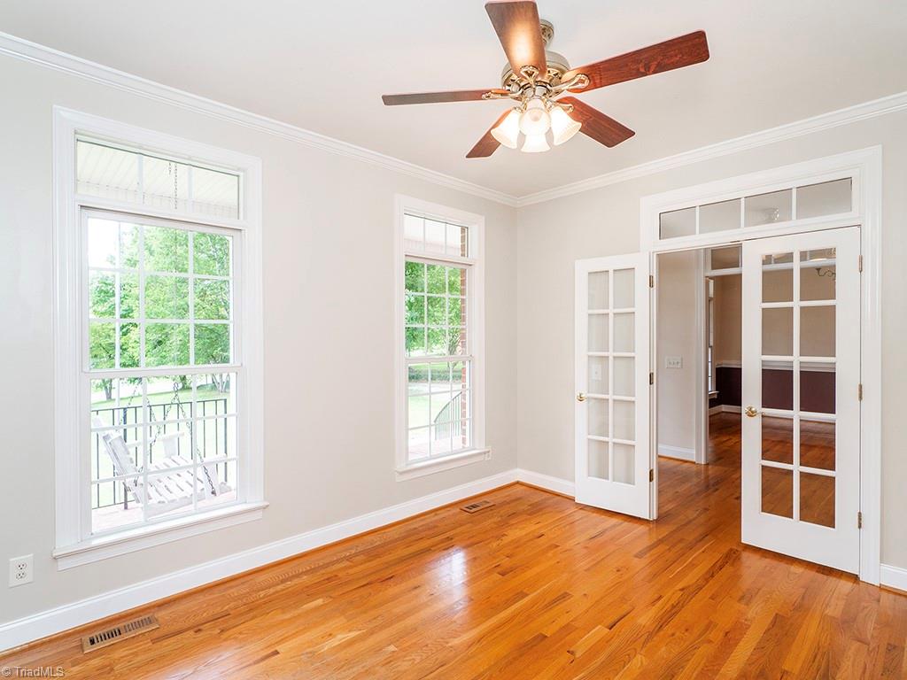 2048 Neese Road Property Photo 6