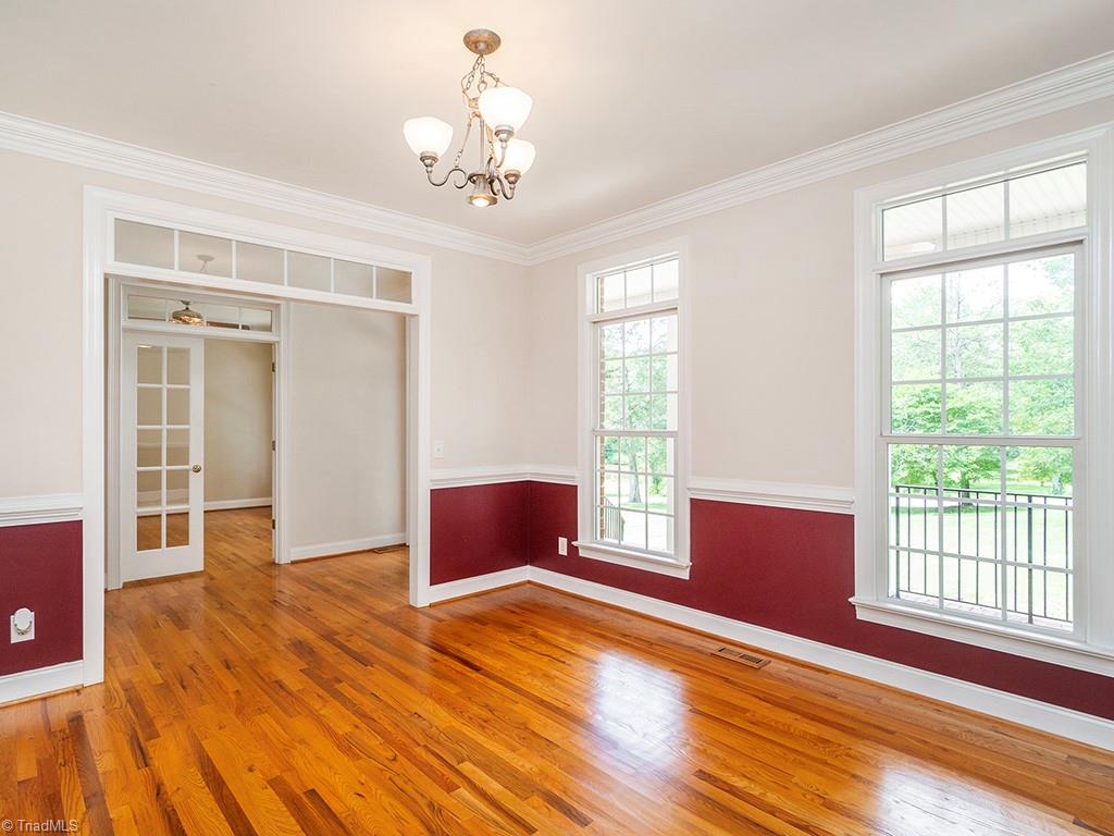 2048 Neese Road Property Photo 7