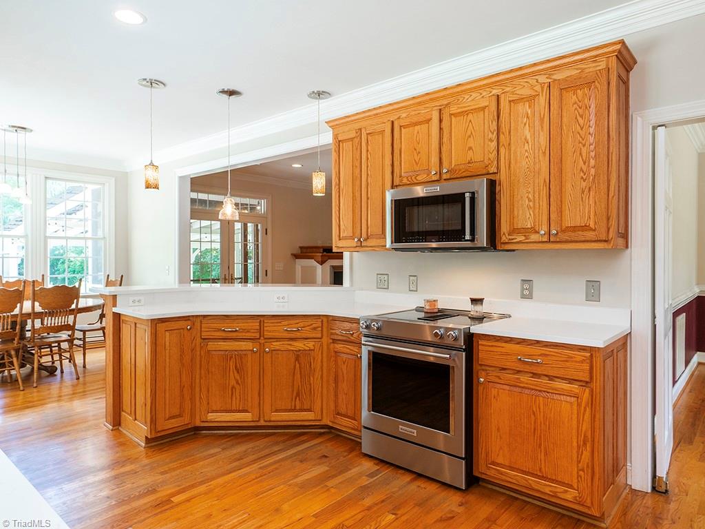 2048 Neese Road Property Photo 9