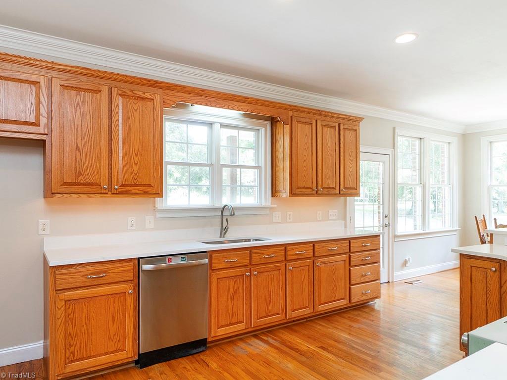 2048 Neese Road Property Photo 10