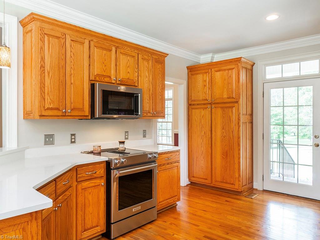 2048 Neese Road Property Photo 12