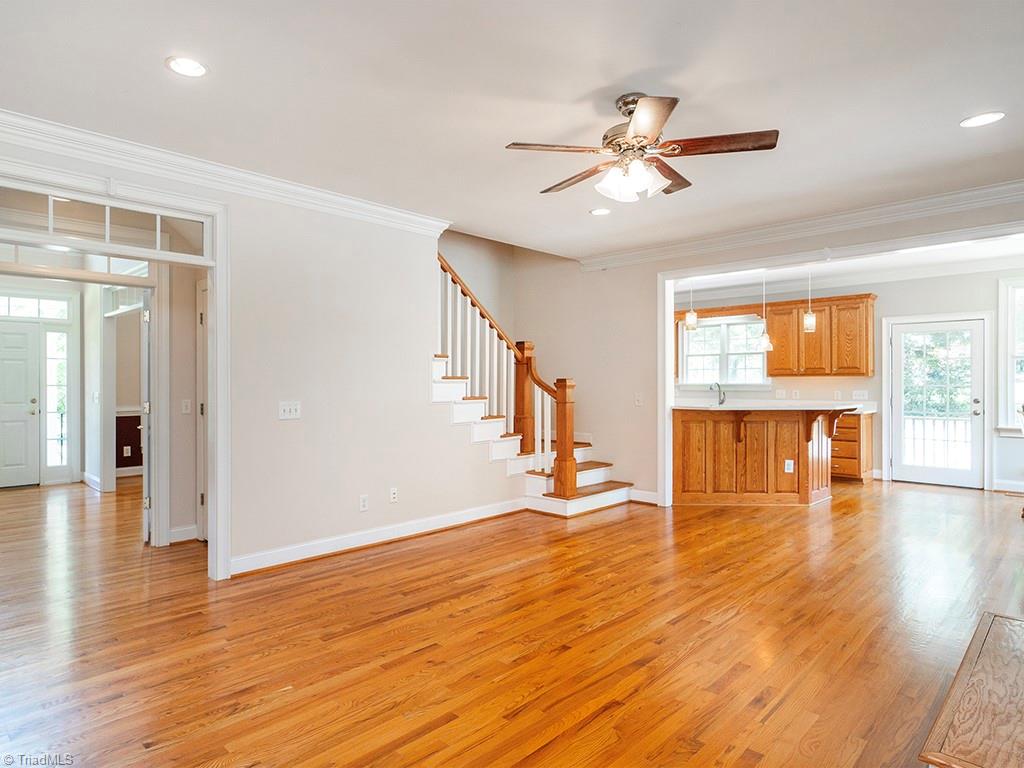 2048 Neese Road Property Photo 18