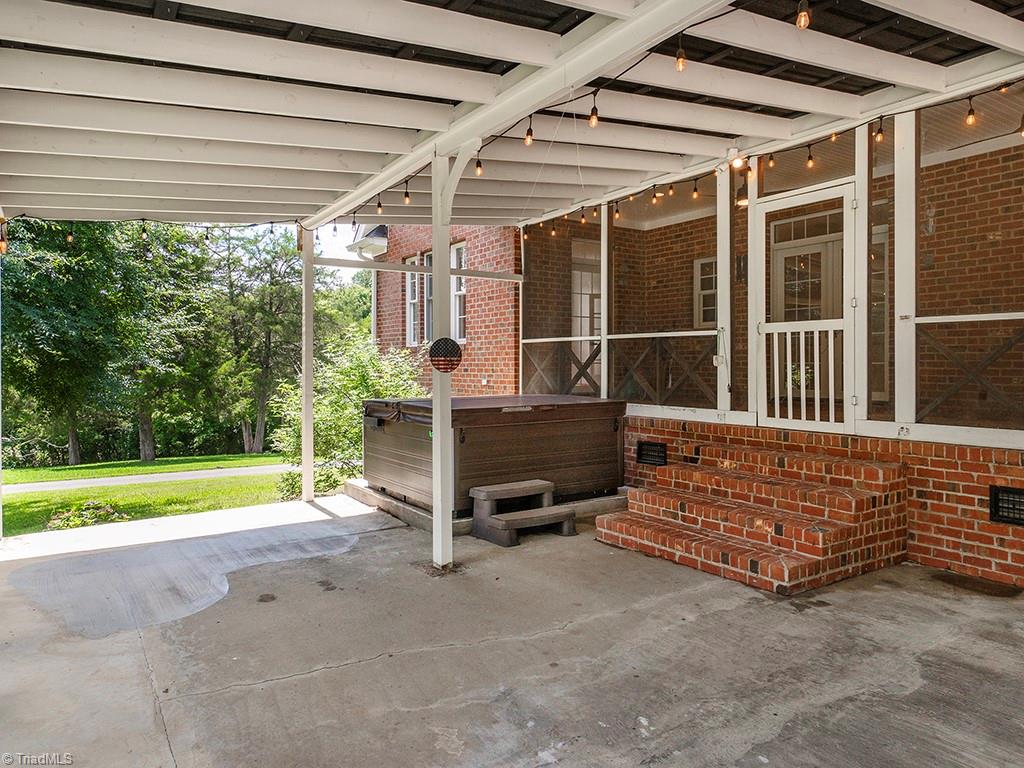 2048 Neese Road Property Photo 39
