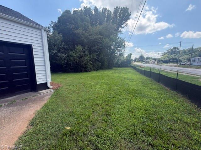 1048 E Clemmonsville Road Property Photo 12