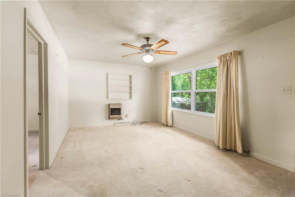 6340 Linda Drive Property Photo 3