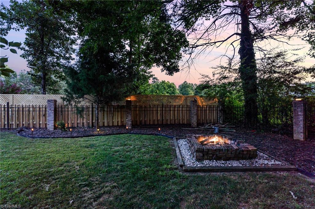 2512 Burch Point Property Photo 47
