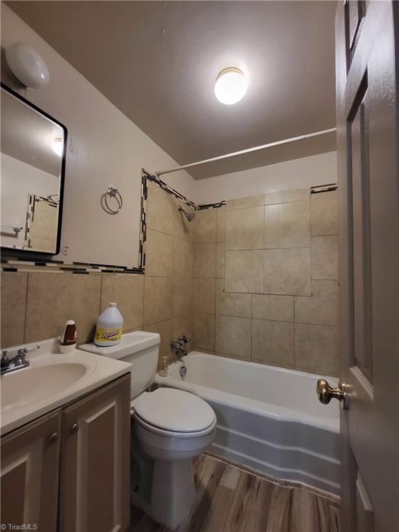 725 Cliffside Avenue Property Photo 7