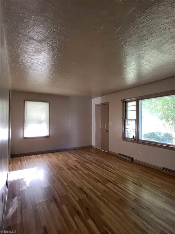 725 Cliffside Avenue Property Photo 13