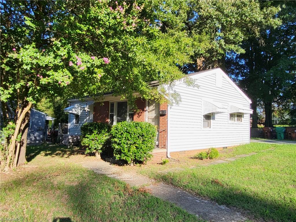 725 Cliffside Avenue Property Photo 17