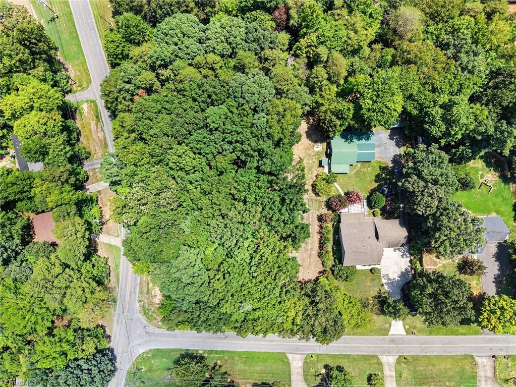 433 Northampton Drive Property Photo 30