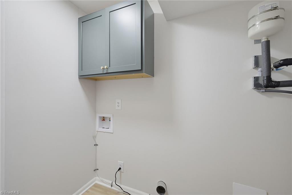 1 Fountain Manor Drive # B Property Photo 28