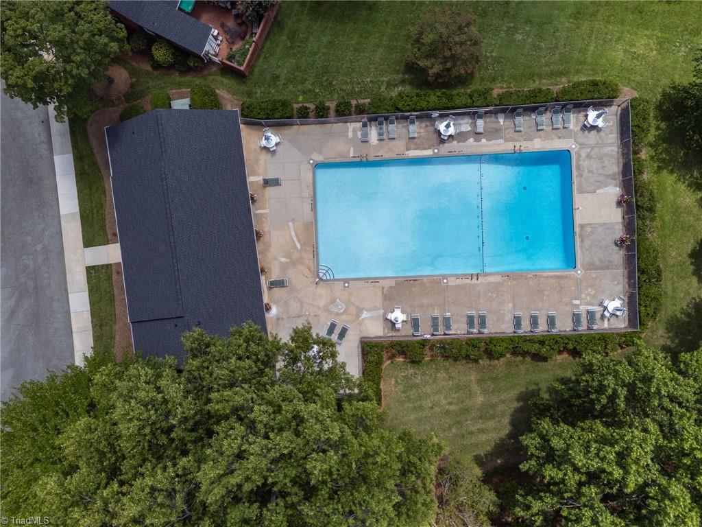 1 Fountain Manor Drive # B Property Photo 32