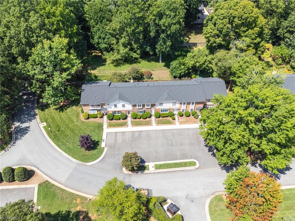 1 Fountain Manor Drive # B Property Photo 36