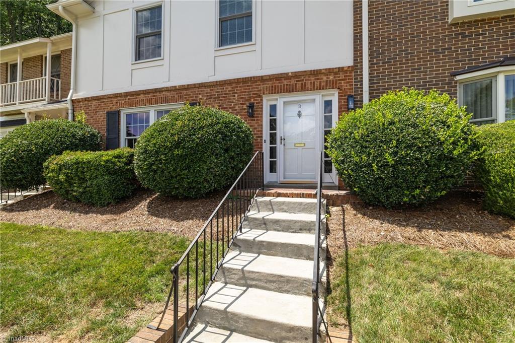 1 Fountain Manor Drive # B Property Photo 39
