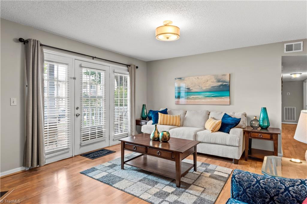 5525 Hornaday Road # A Property Photo 1