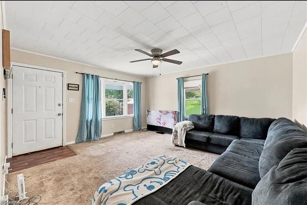1208 Wallace Street Property Photo 7
