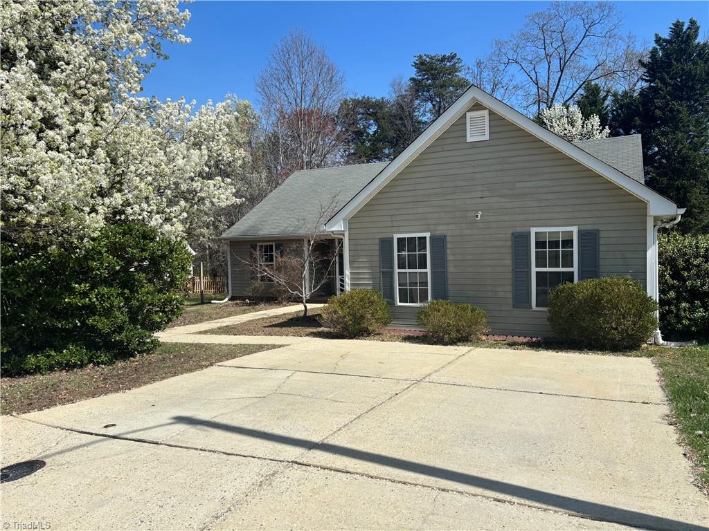 3009 Brookrun Drive Property Photo 1