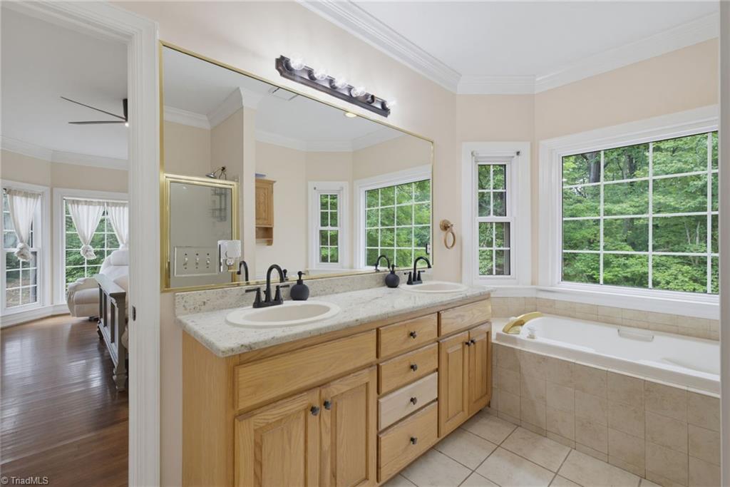 7802 High Meadows Road Property Photo 22
