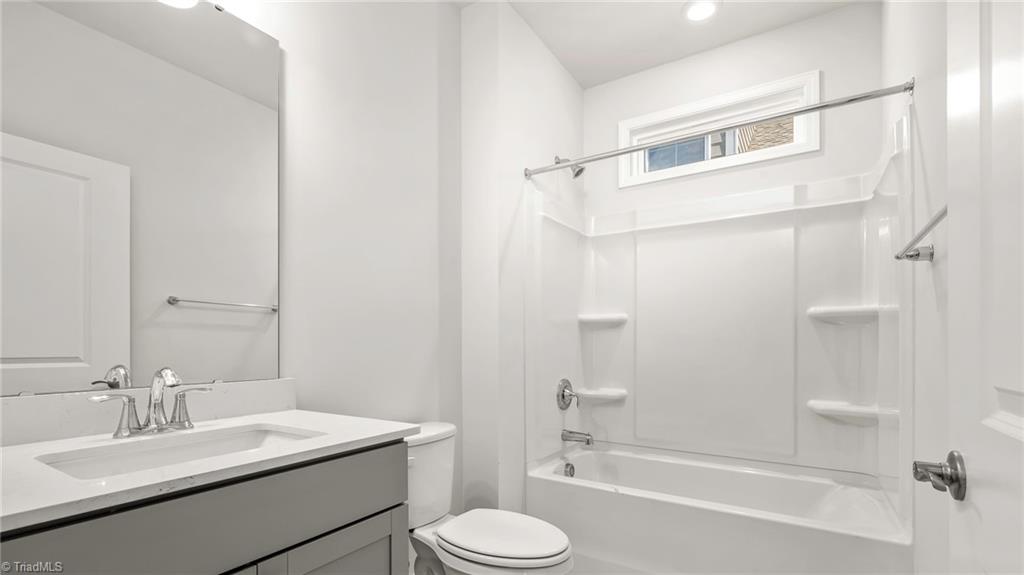 311 Sefton Drive Property Photo 4