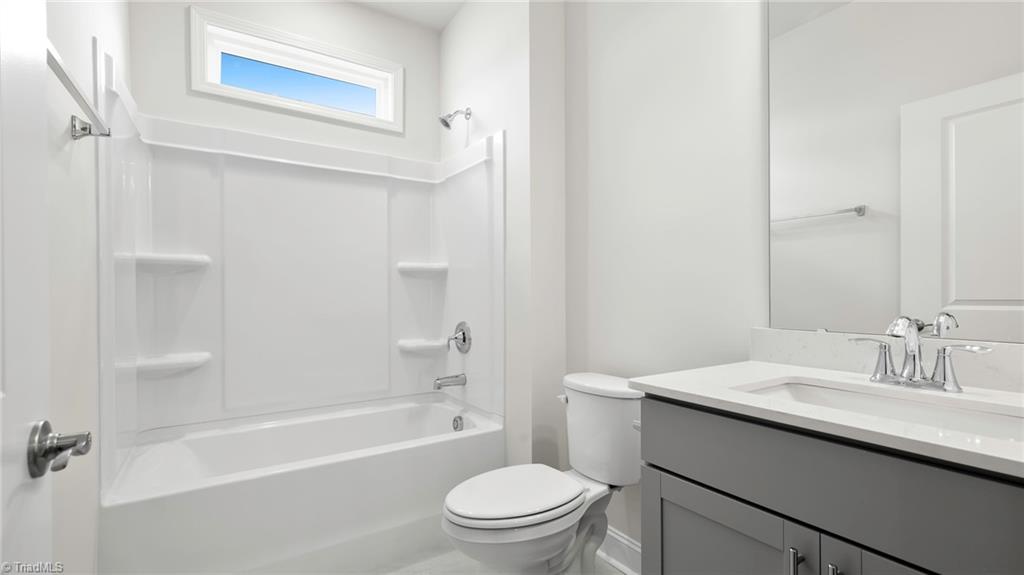 313 Sefton Drive Property Photo 4