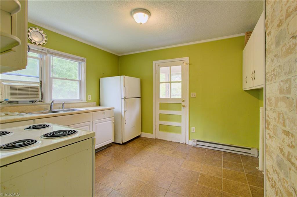 416 E Peachtree Drive Property Photo 11