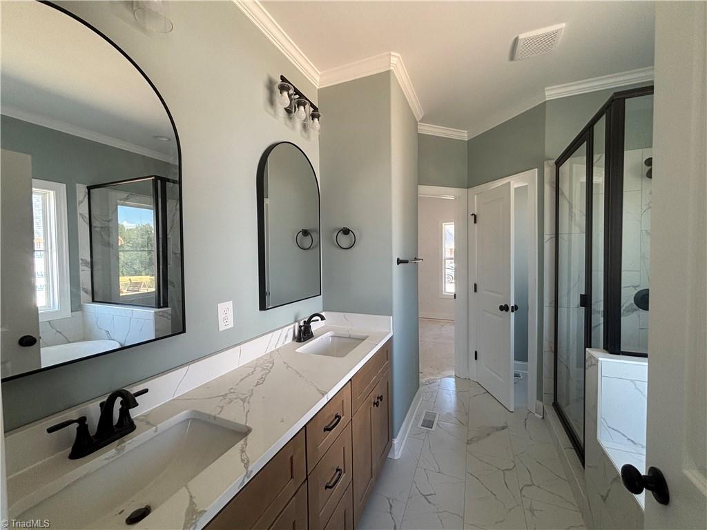 268 Cool Run Property Photo 12
