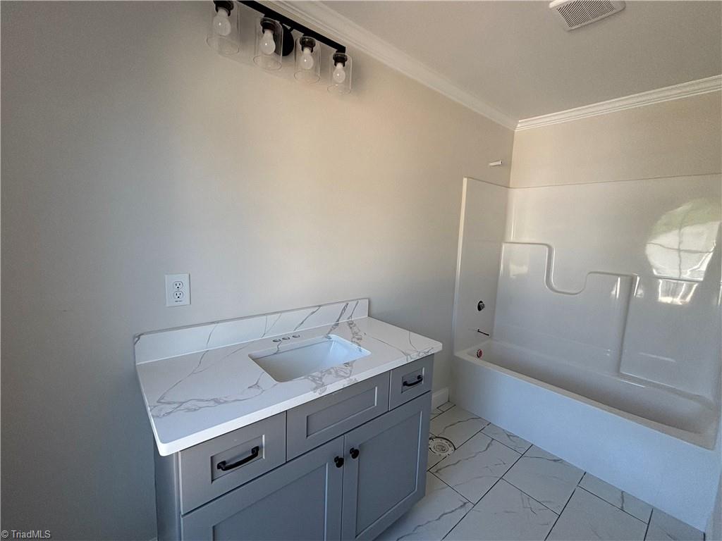 268 Cool Run Property Photo 14