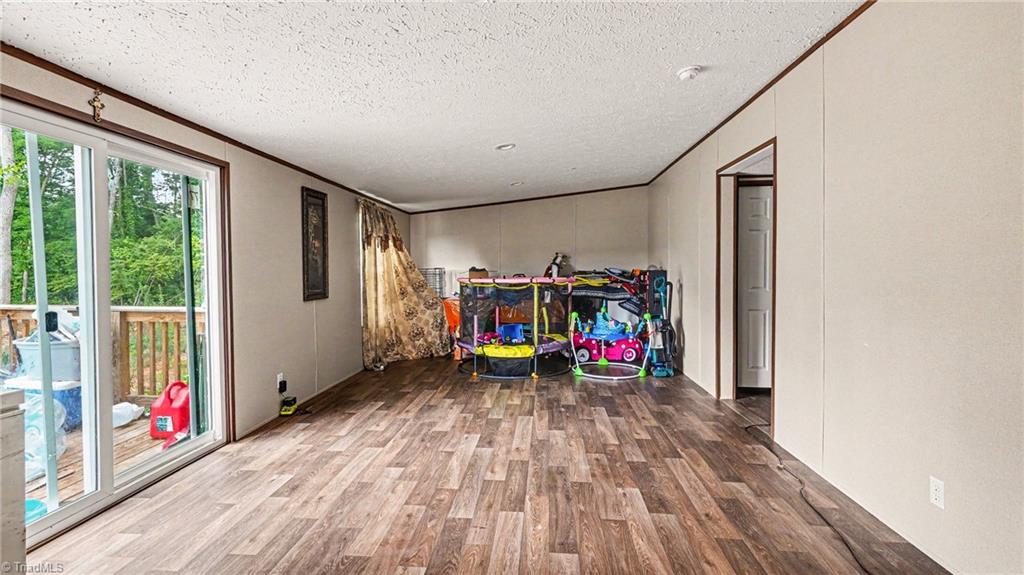 380 Avenue J Property Photo 8