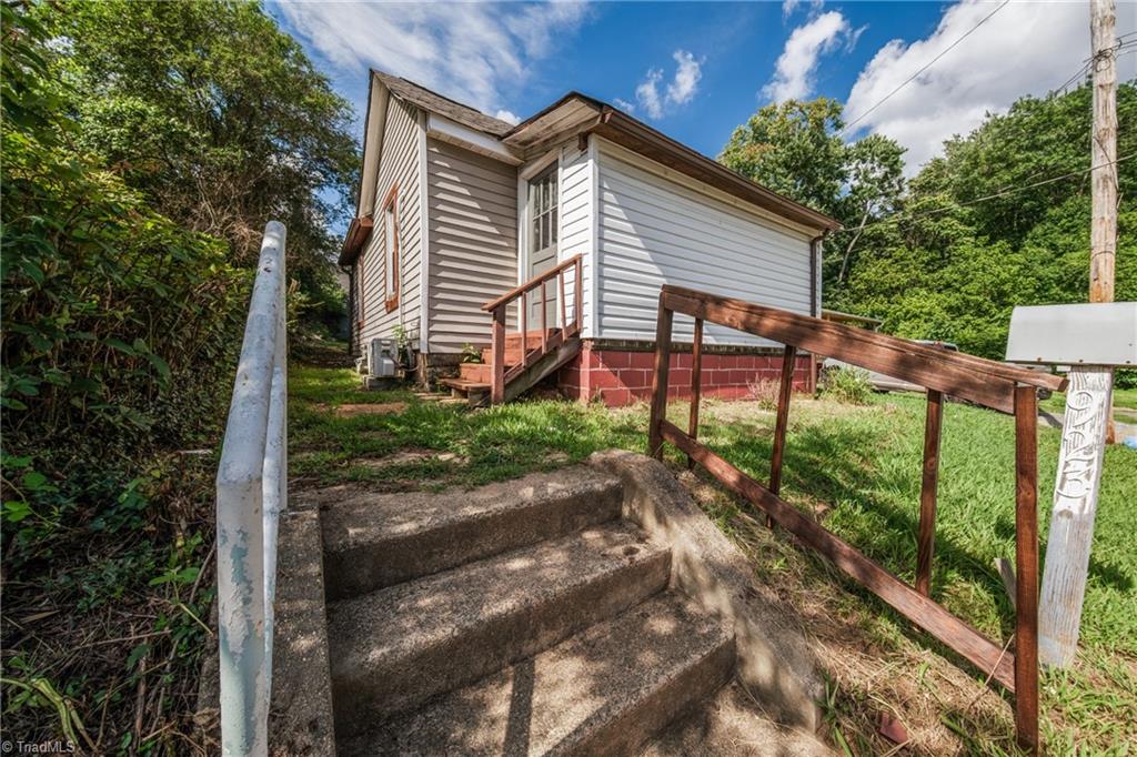 923 Crowder Street Property Photo 1