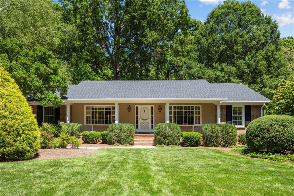 2922 Round Hill Road Property Photo 1