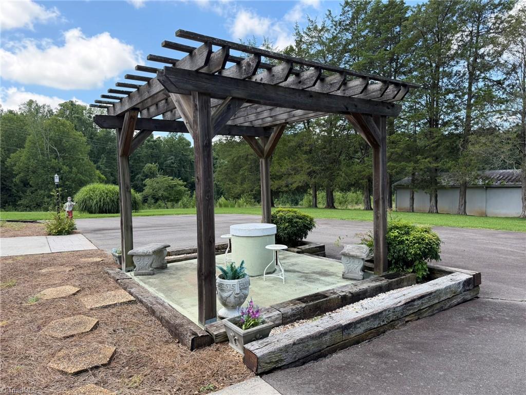 1230149 Property Photo 5