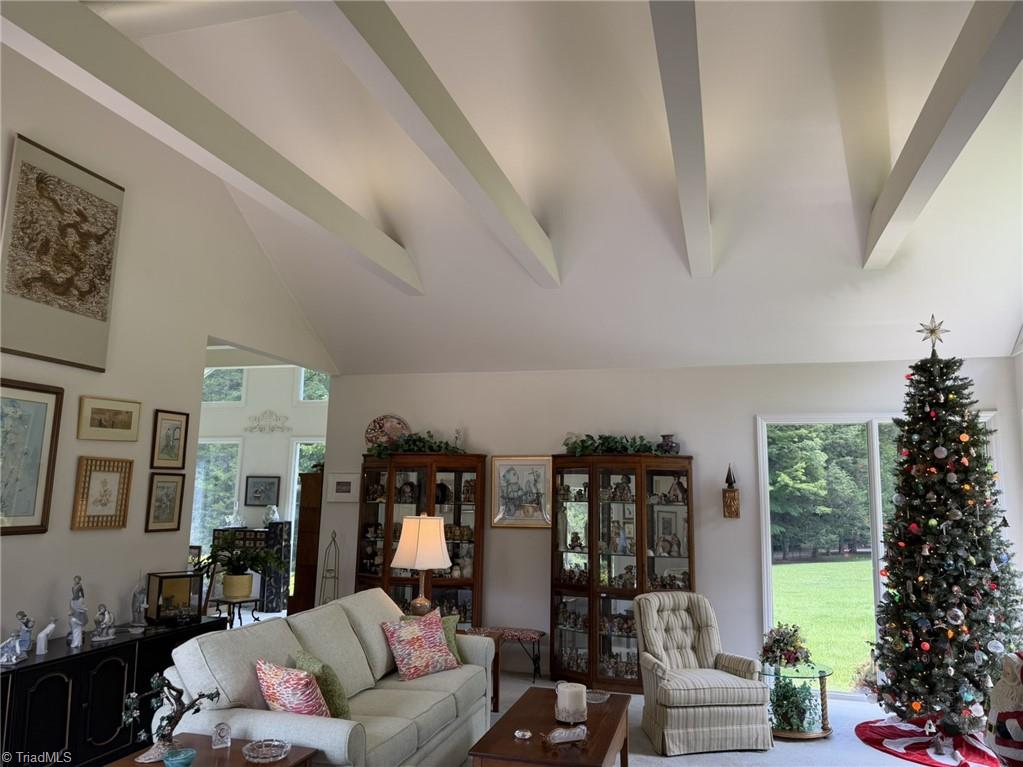 1230149 Property Photo 9