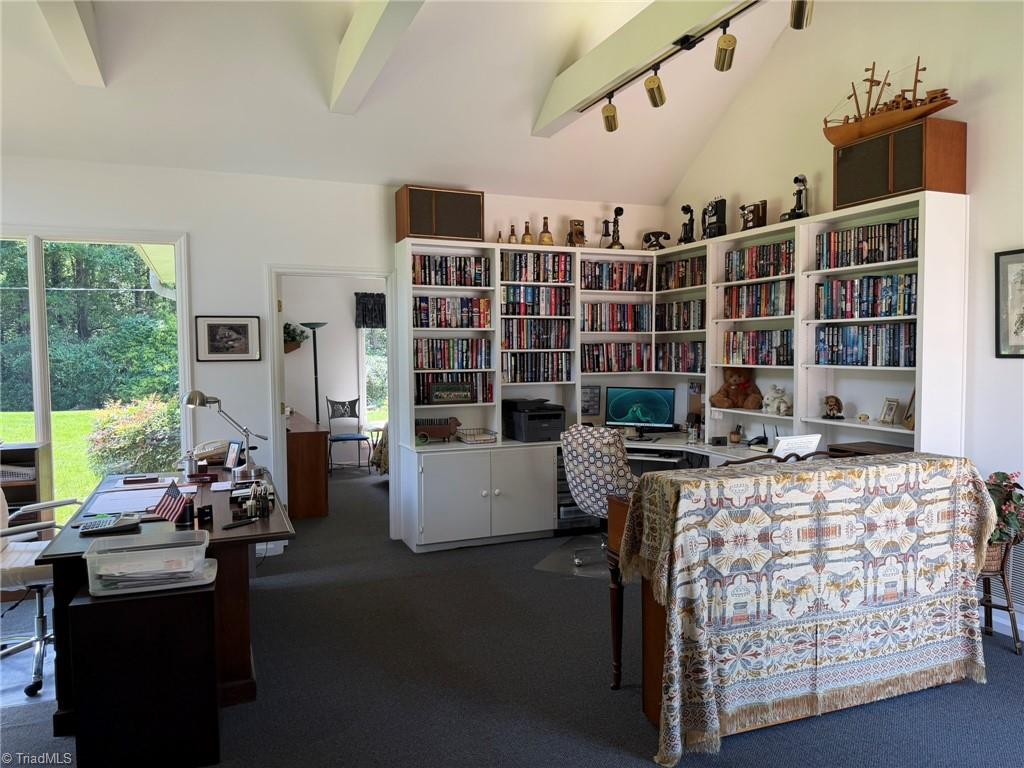 1230149 Property Photo 15