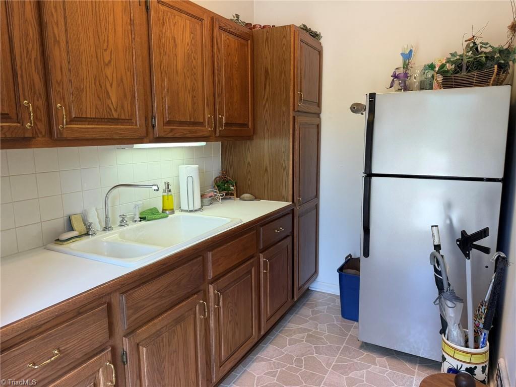 1230149 Property Photo 24