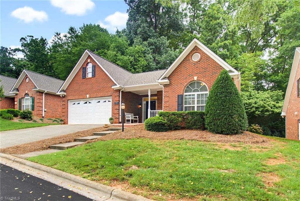 141 Sterling Point Court Property Photo 4