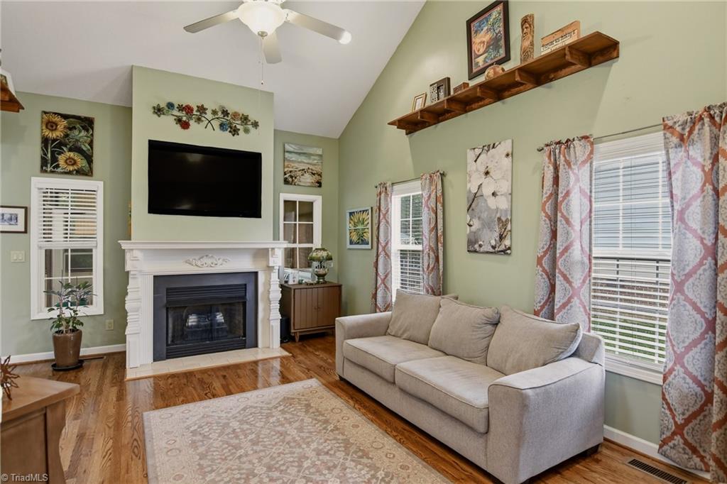 212 Santa Fe Circle Property Photo 5