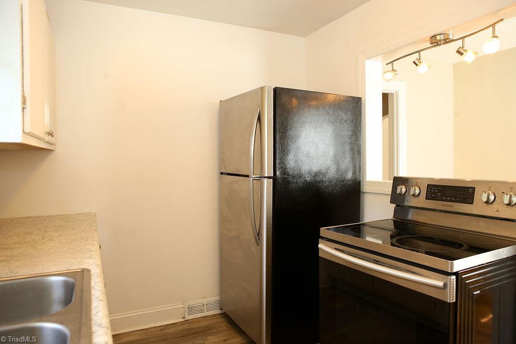 2214 Walker Avenue Property Photo 4