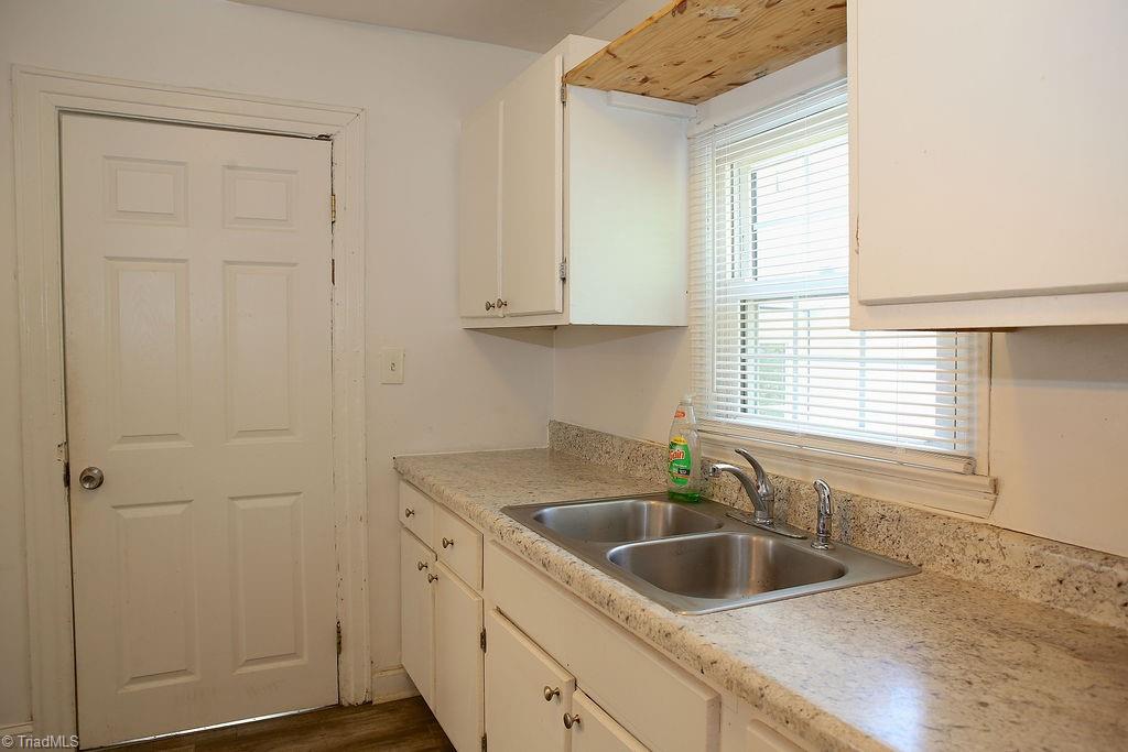 2214 Walker Avenue Property Photo 6